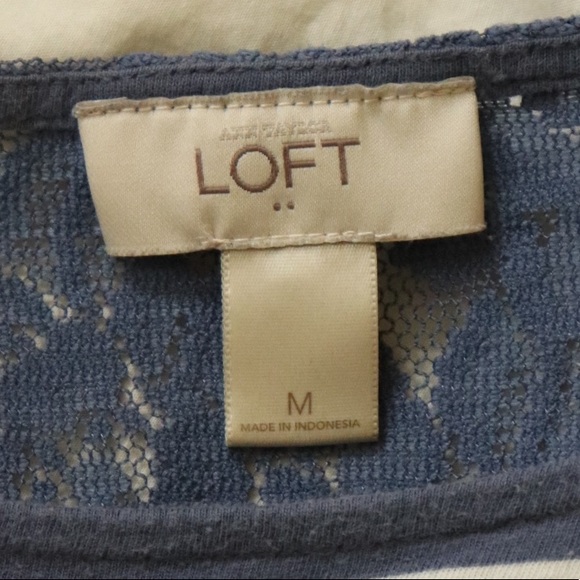 3/$20 LOFT Blue and White 3/4 Sleeve Top - Picture 2 of 3